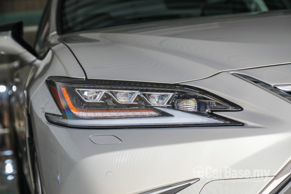 Lexus ES XZ10 (2019) Exterior