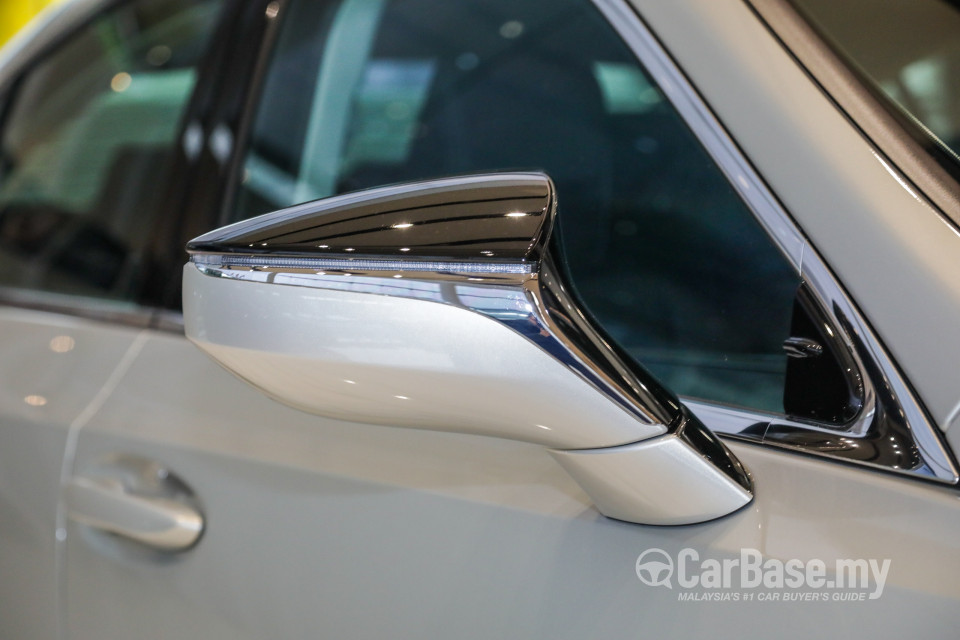 Lexus ES XZ10 (2019) Exterior