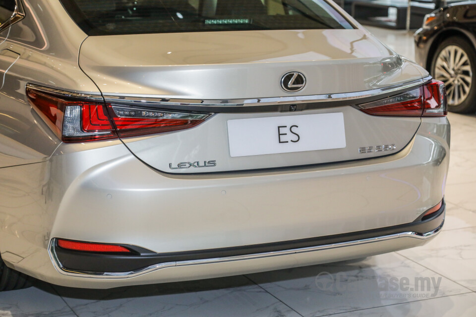 Nissan Almera N17 Facelift (2015) Exterior