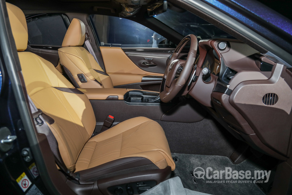 Lexus ES XZ10 (2019) Interior