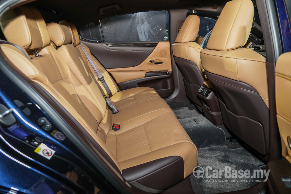 Lexus ES XZ10 (2019) Interior