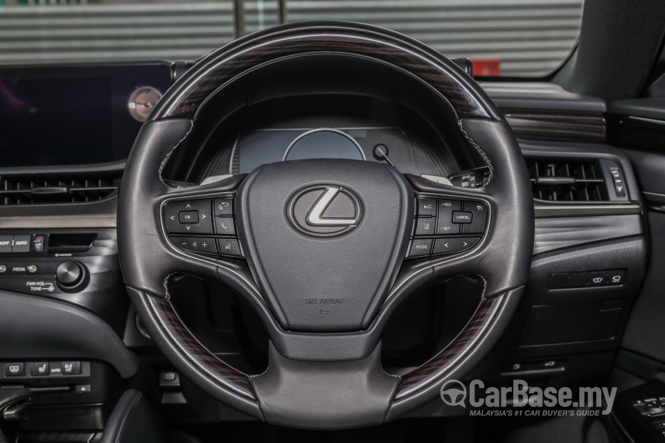 Lexus ES XZ10 (2019) Interior
