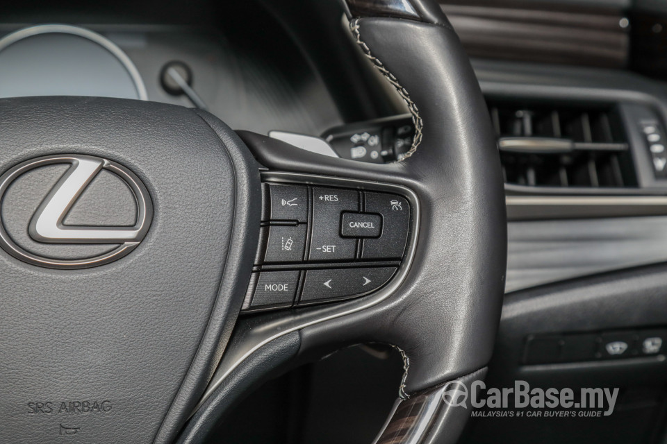 Lexus ES XZ10 (2019) Interior