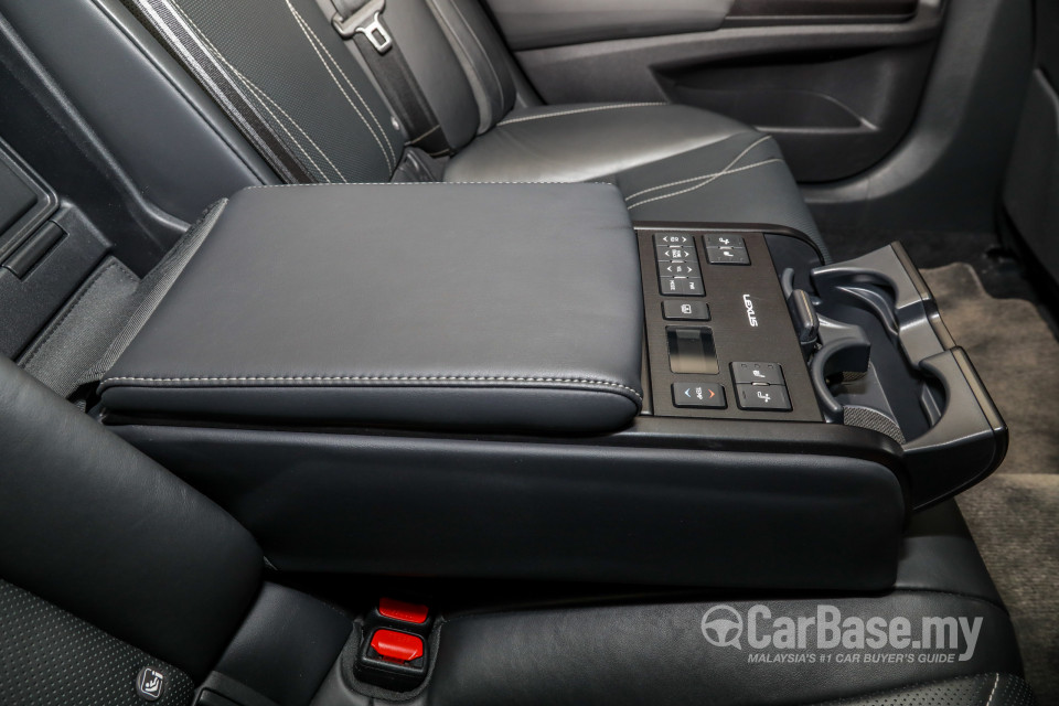 Lexus ES XZ10 (2019) Interior