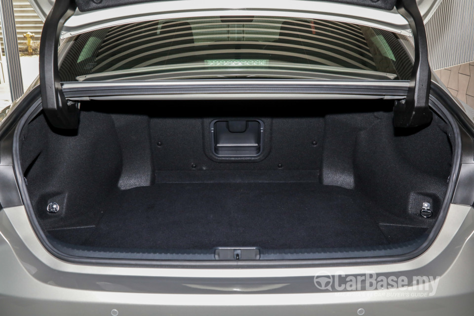 Lexus ES XZ10 (2019) Interior