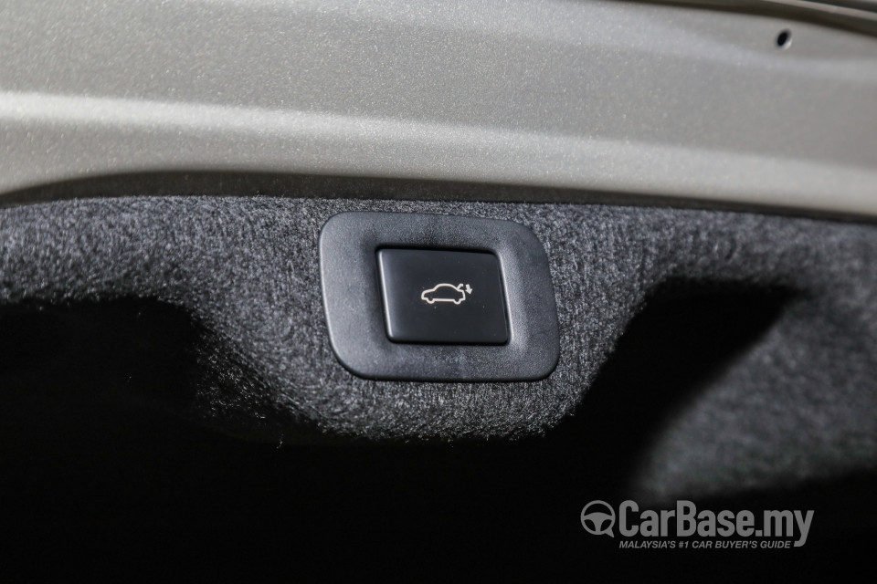 Lexus ES XZ10 (2019) Interior
