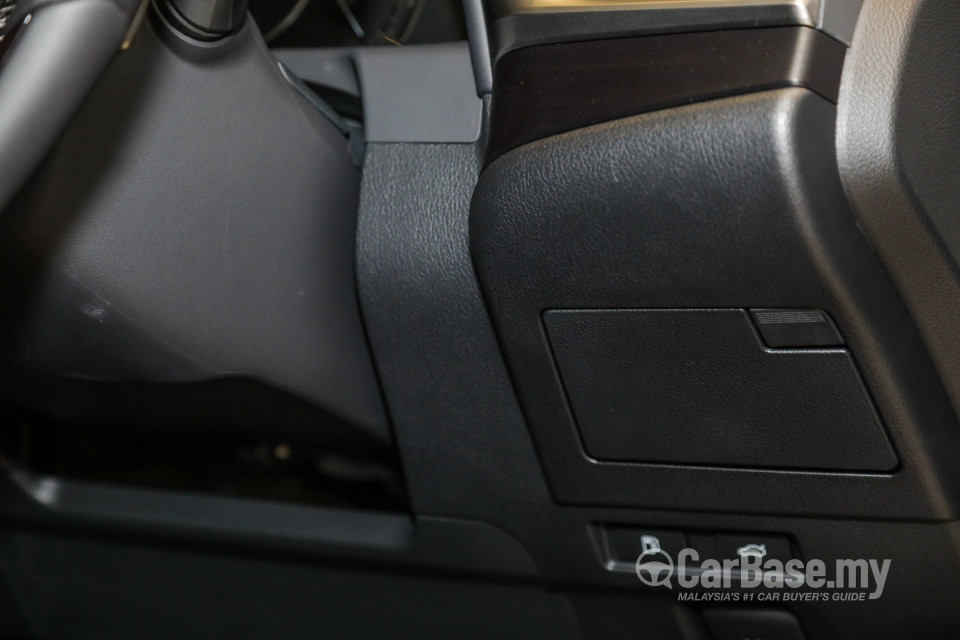 Lexus ES XZ10 (2019) Interior