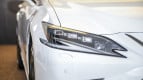 Lexus ES Exterior photo