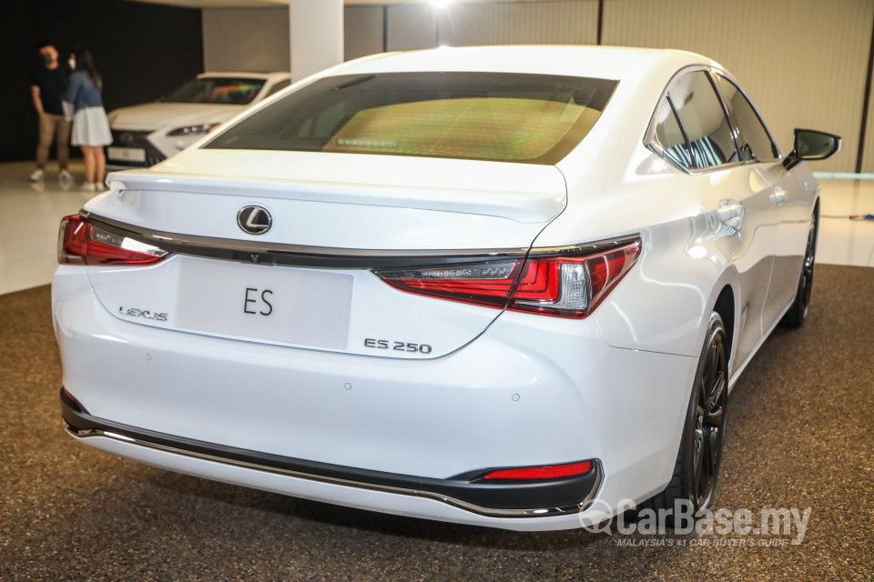 Lexus ES XZ10 Facelift (2021) Exterior