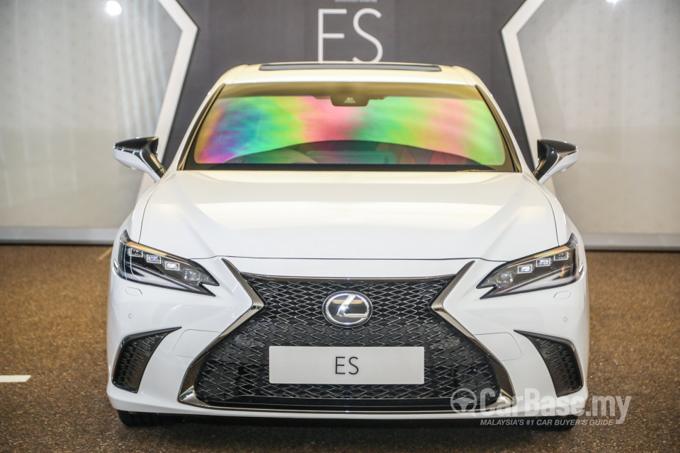 Lexus ES XZ10 Facelift (2021) Exterior