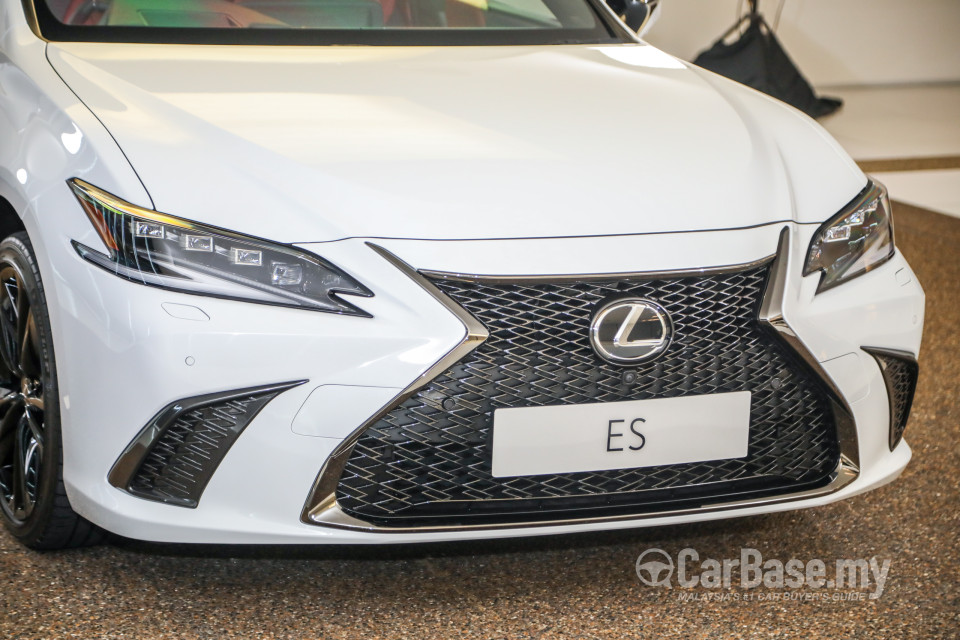 Lexus ES XZ10 Facelift (2021) Exterior