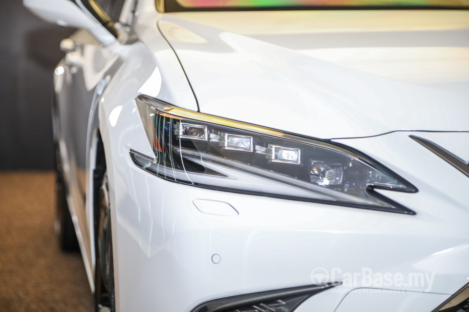 Lexus ES XZ10 Facelift (2021) Exterior