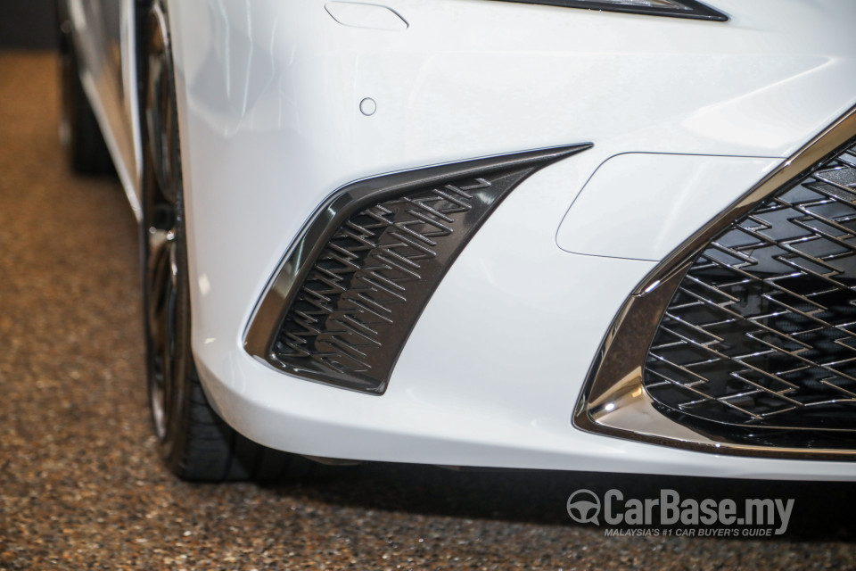 Lexus ES XZ10 Facelift (2021) Exterior