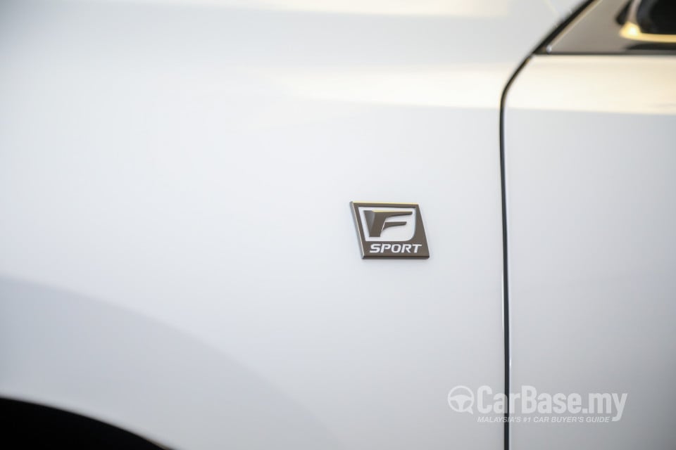 Lexus ES XZ10 Facelift (2021) Exterior