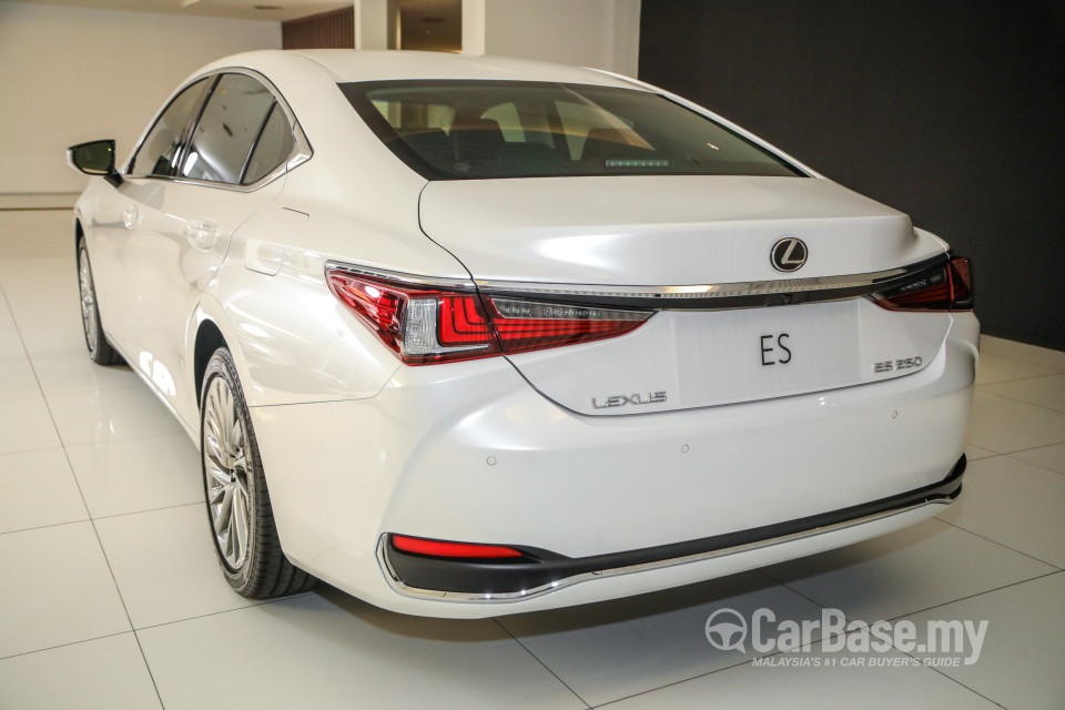 Lexus ES XZ10 Facelift (2021) Exterior