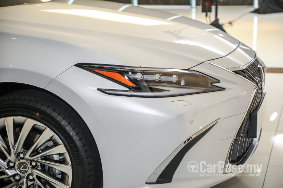 Lexus ES XZ10 Facelift (2021) Exterior