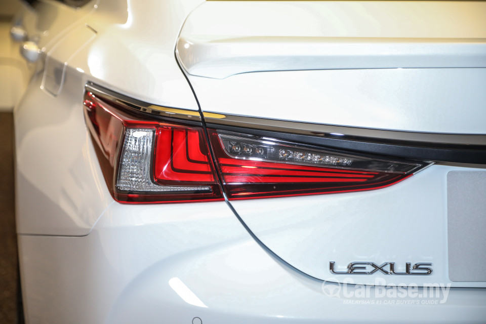 Lexus ES XZ10 Facelift (2021) Exterior