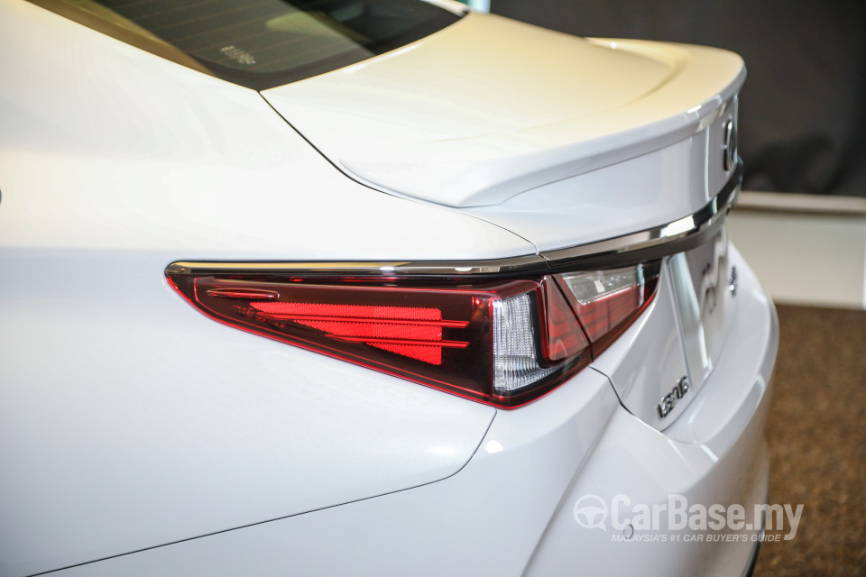 Lexus ES XZ10 Facelift (2021) Exterior