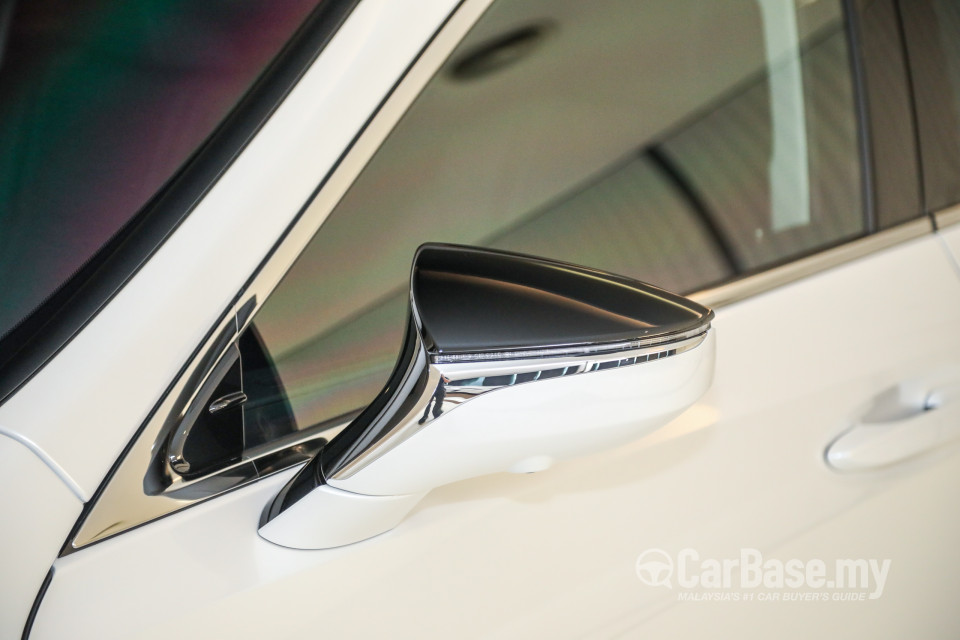 Lexus ES XZ10 Facelift (2021) Exterior