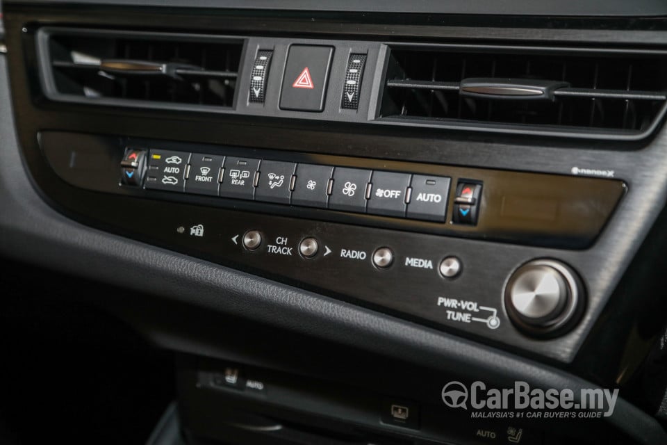 Lexus ES XZ10 Facelift (2021) Interior