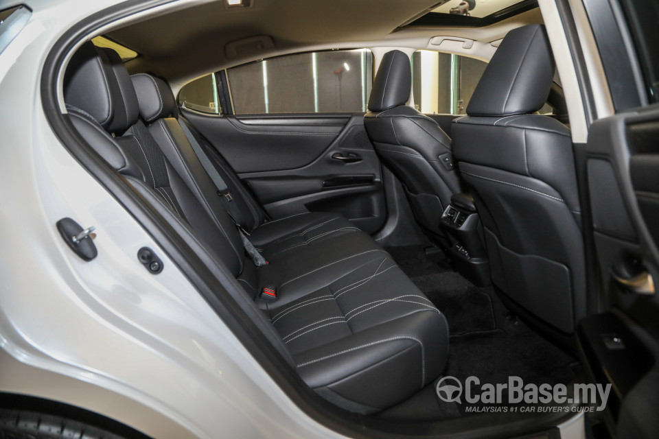Lexus ES XZ10 Facelift (2021) Interior