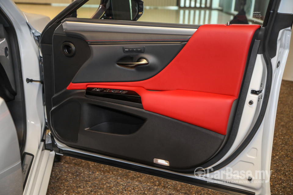 Lexus ES XZ10 Facelift (2021) Interior