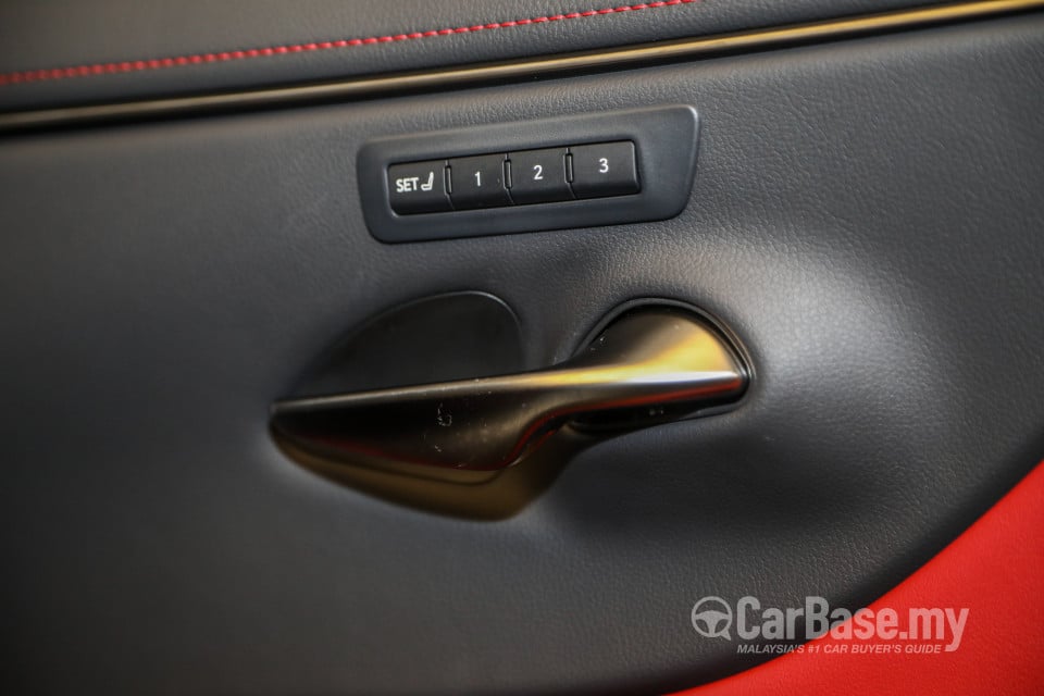Lexus ES XZ10 Facelift (2021) Interior