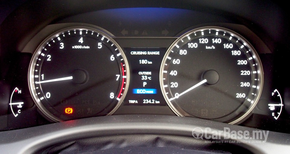 Lexus GS L10 (2013) Interior