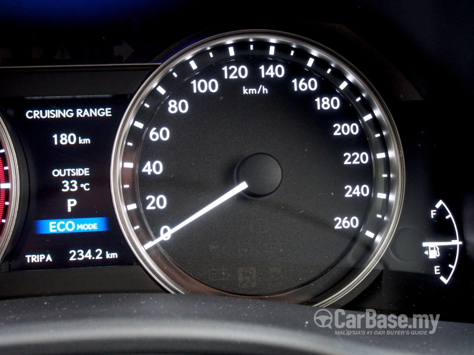 Lexus GS L10 (2013) Interior
