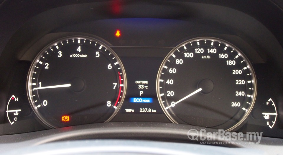 Lexus GS L10 (2013) Interior