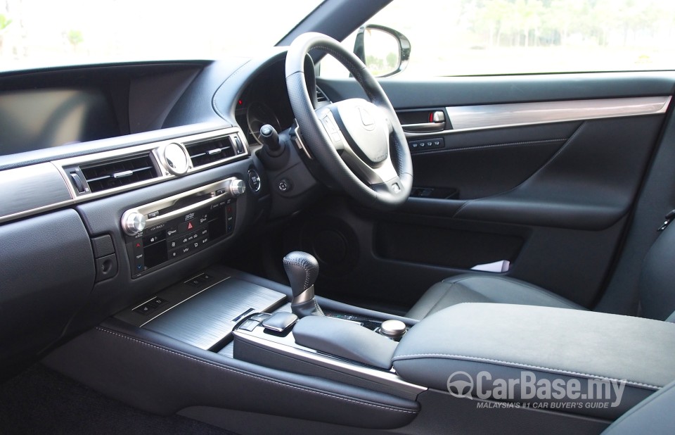 Lexus GS L10 (2013) Interior
