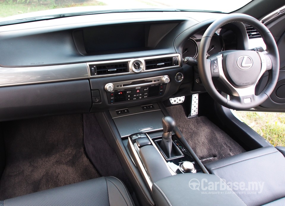 Lexus GS L10 (2013) Interior