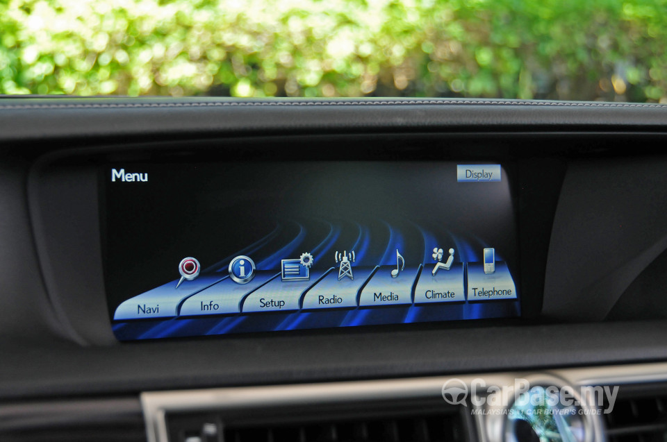 Lexus GS L10 (2013) Interior