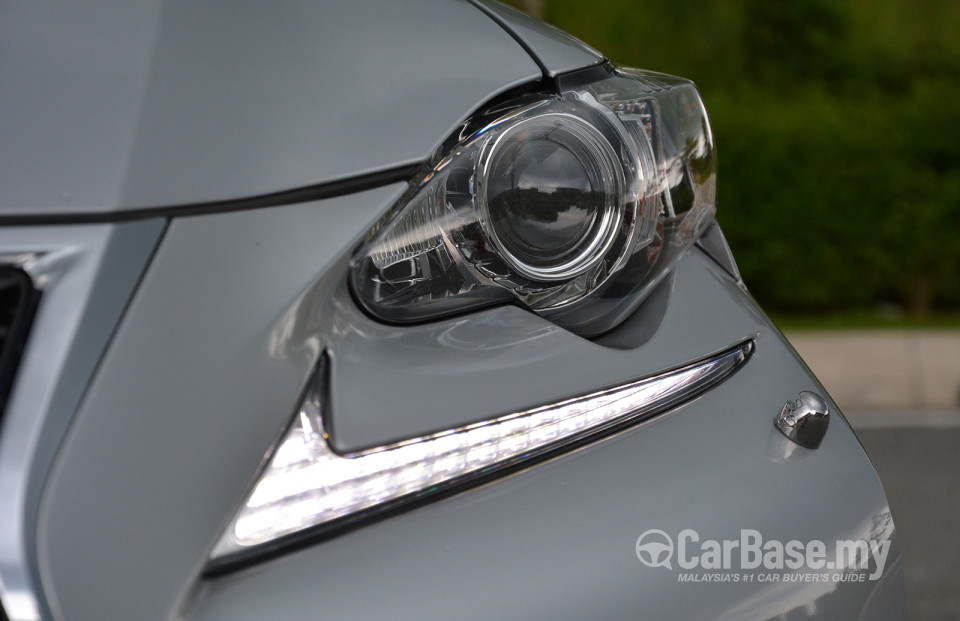 Lexus IS XE30 (2013) Exterior