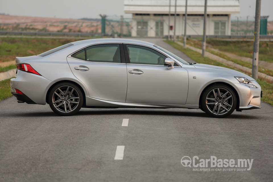 Lexus IS XE30 (2013) Exterior
