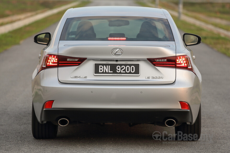 Nissan Grand Livina L11 Facelift (2013) Exterior