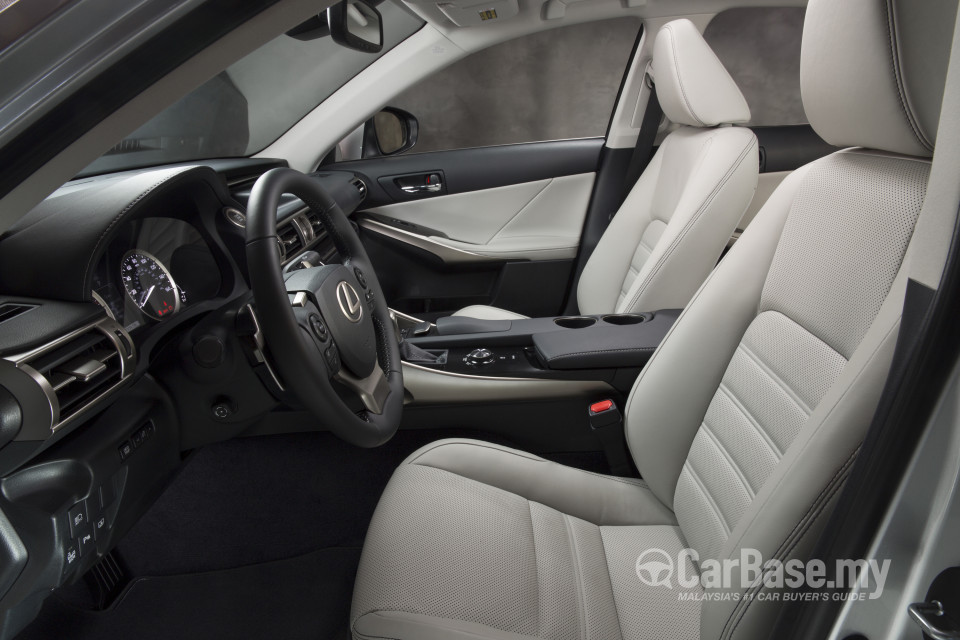 Lexus IS XE30 (2013) Interior