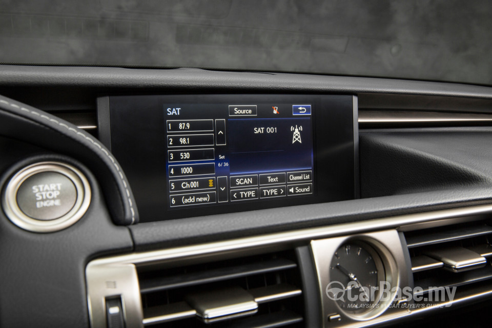 Lexus IS XE30 (2013) Interior
