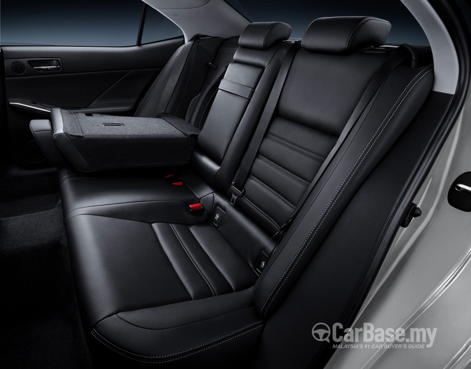 Lexus IS XE30 (2013) Interior