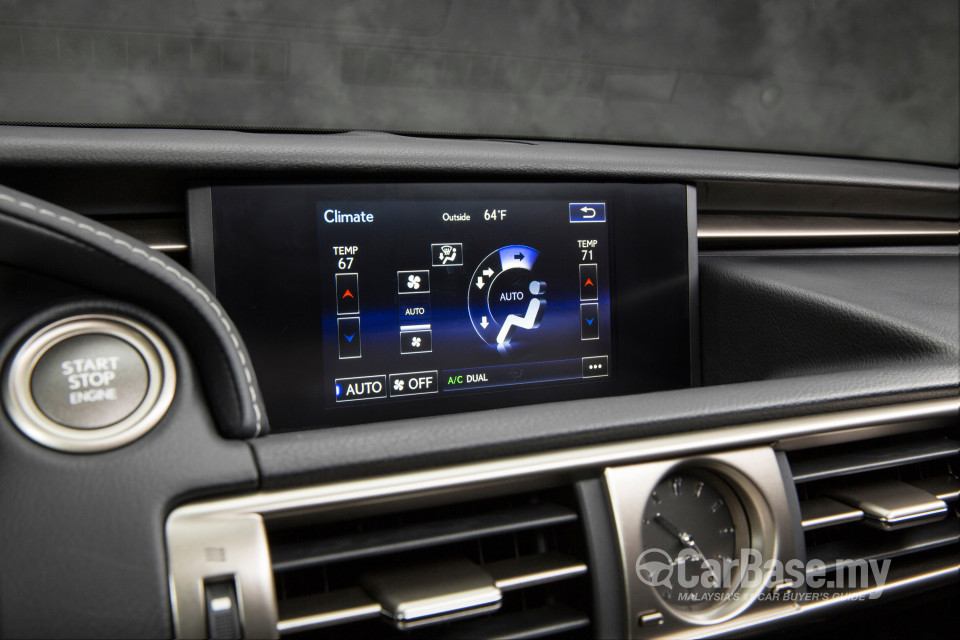 Lexus IS XE30 (2013) Interior