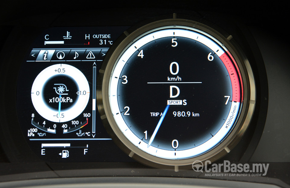 Lexus IS XE30 (2013) Interior