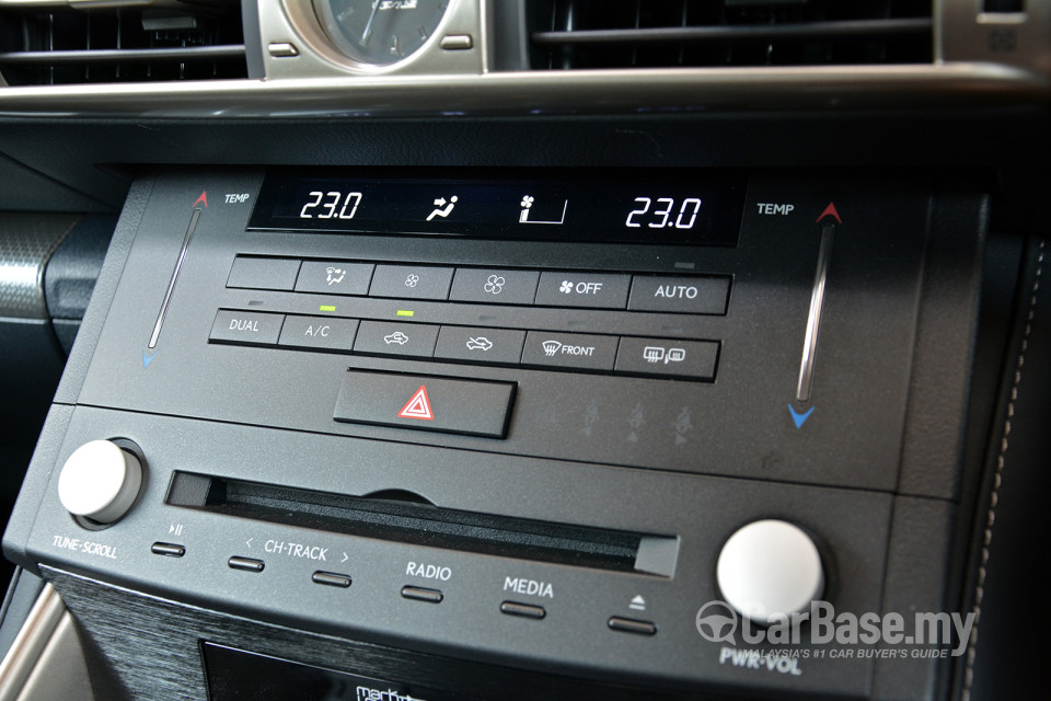Lexus IS XE30 (2013) Interior