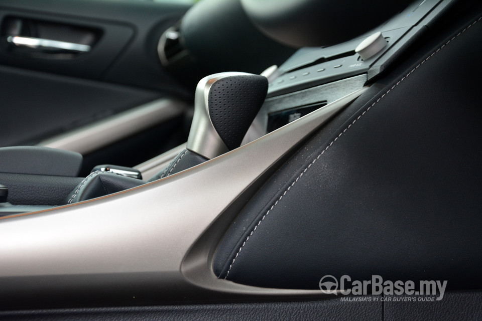 Lexus IS XE30 (2013) Interior