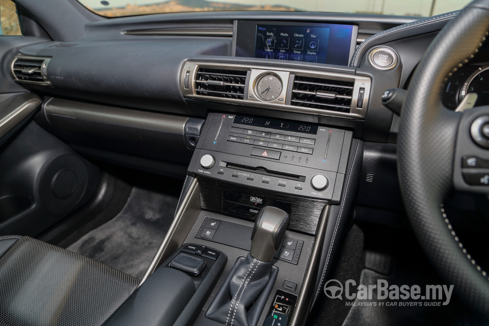 Lexus IS XE30 (2013) Interior