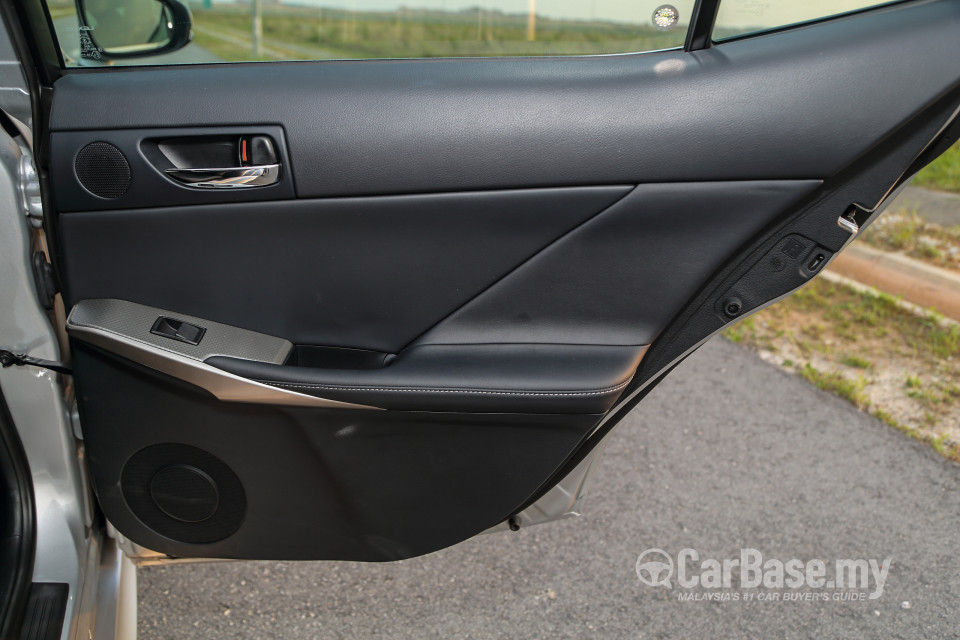 Lexus IS XE30 (2013) Interior