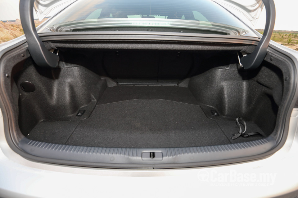 Lexus IS XE30 (2013) Interior