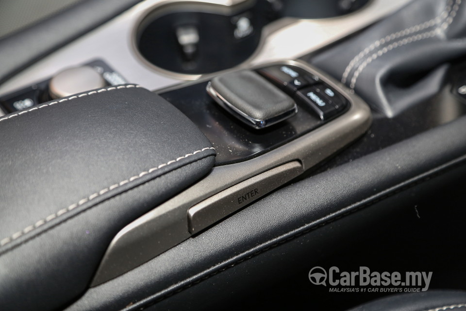 Lexus RX AL20 (2015) Interior
