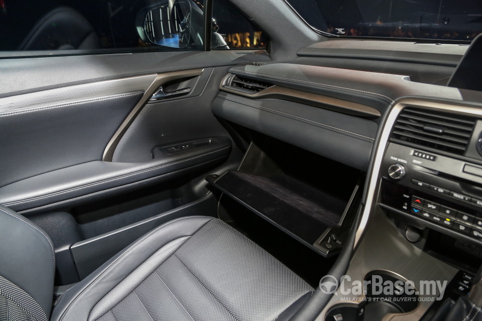 Lexus RX AL20 (2015) Interior