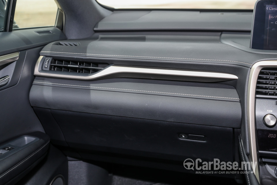 Lexus RX AL20 Facelift (2019) Interior
