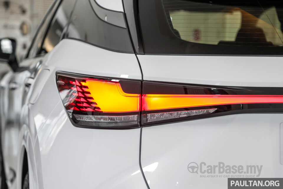 Lexus RX ALA10 (2023) Exterior